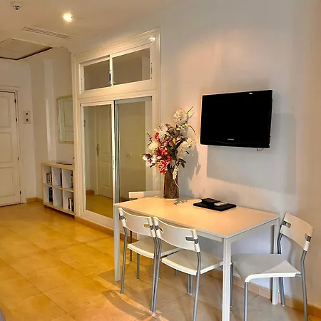 Pyr Private Hotel Fuengirola