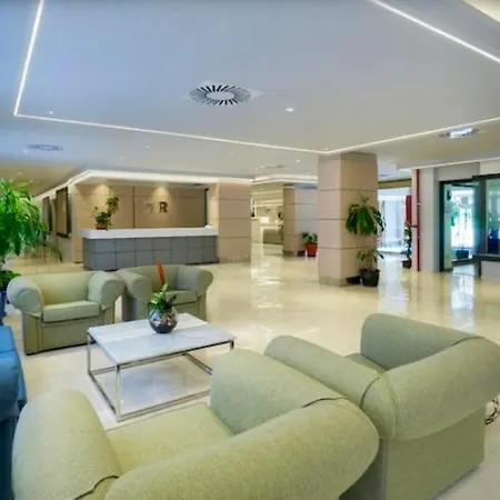 Hotel Pyr Private 4*